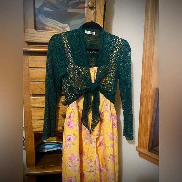 DONATED! NWOT Dark Green Spring Sweater - Picture 5 of 6